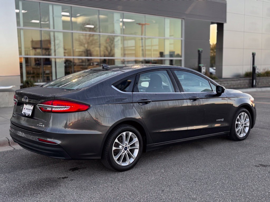 Certified 2019 Ford Fusion SE FWD image 44