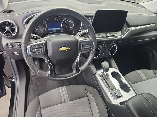 Used 2025 Chevrolet Blazer LT AWD/4WD image 15