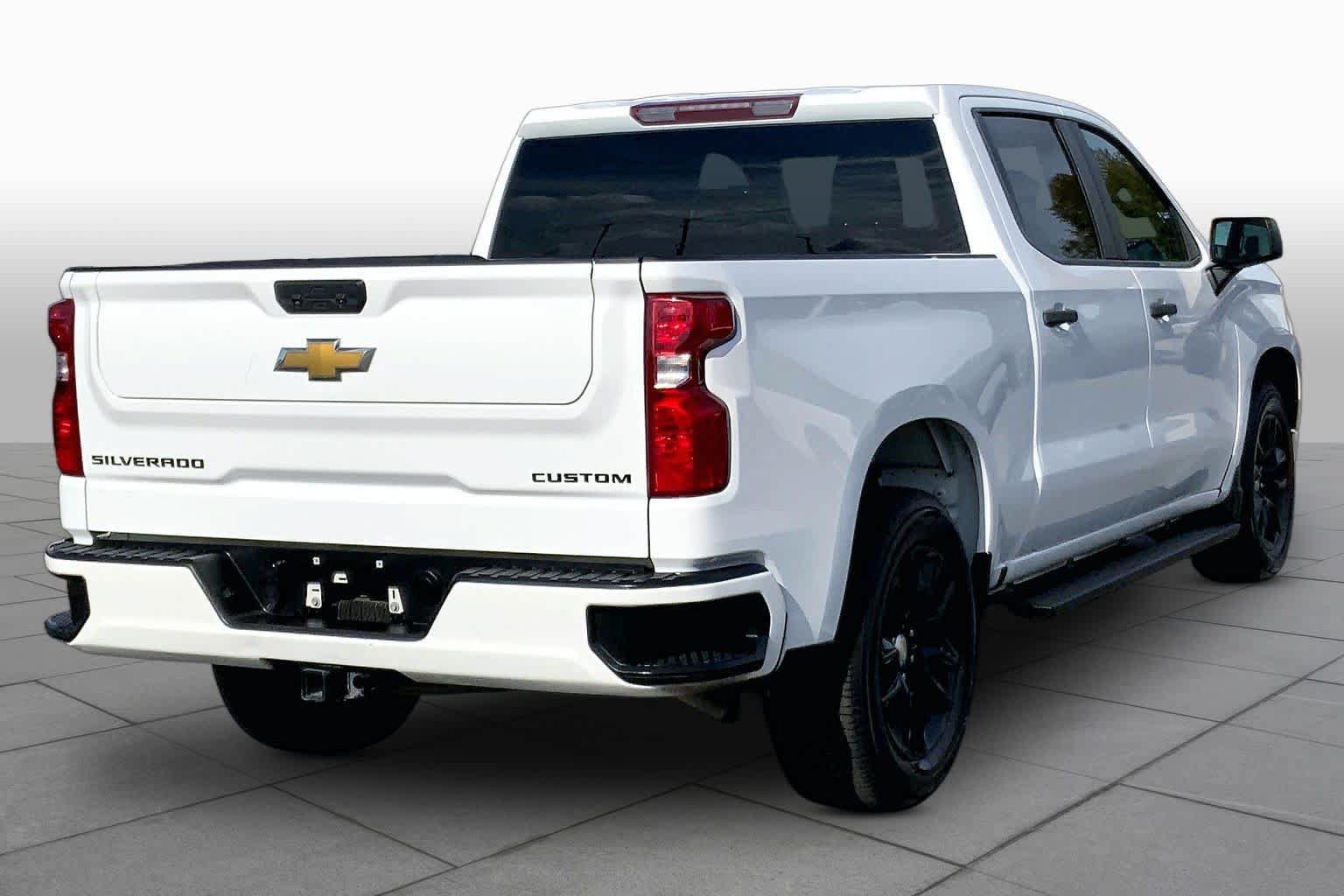 Used 2022 Chevrolet Silverado 1500 Custom w/ LPO, Dark Essentials Package RWD image 13