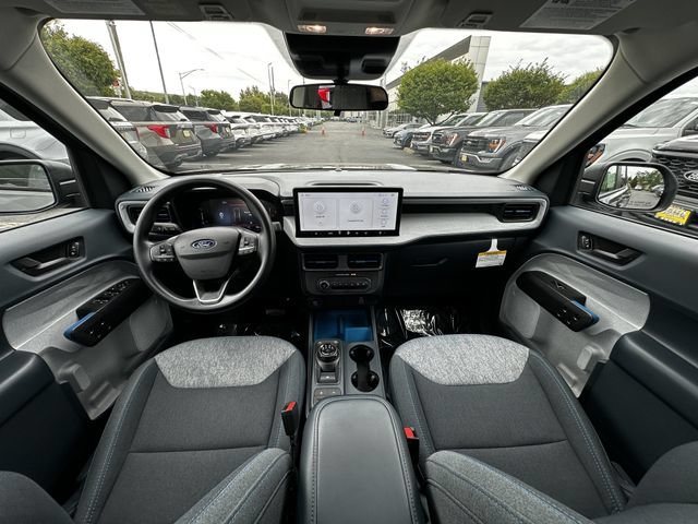 Certified 2025 Ford Maverick XLT w/ Equipment Group 302A AWD/4WD image 3
