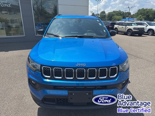 Used 2024 Jeep Compass Latitude image 3
