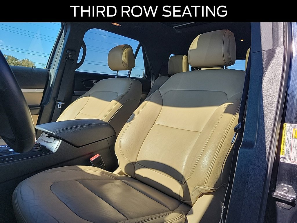Certified 2017 Ford Explorer XLT w/ Equipment Group 202A AWD/4WD image 21