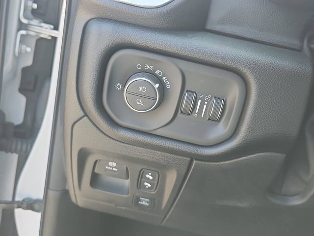 Used 2019 RAM 1500 Laramie w/ Sport Appearance Package image 26
