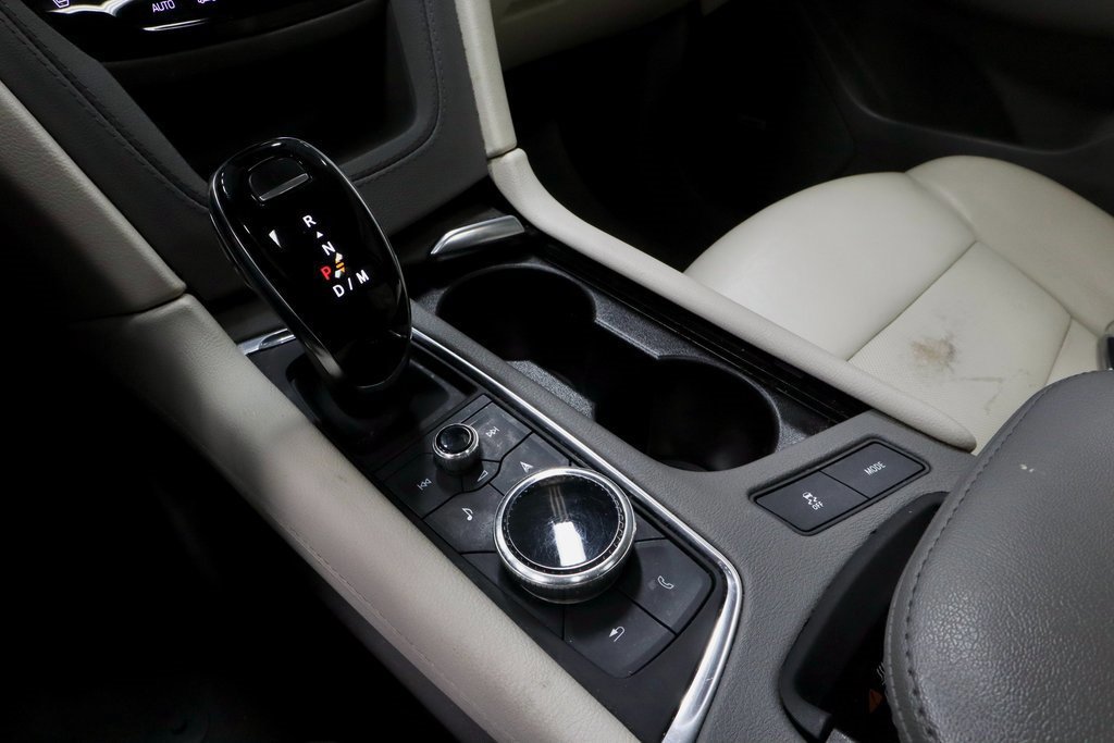 Used 2023 Cadillac XT6 Premium Luxury w/ Technology Package image 36