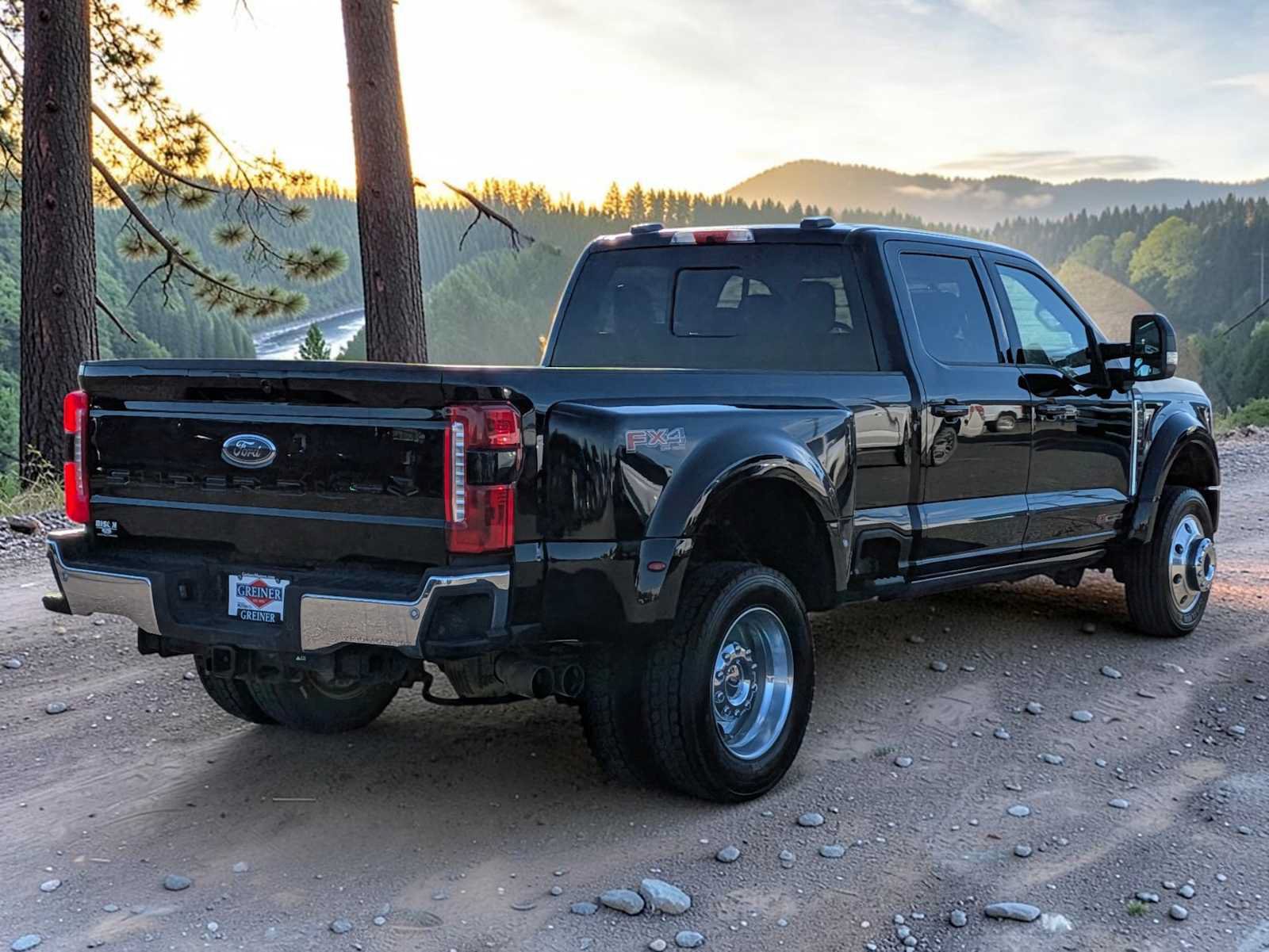 Certified 2024 Ford F450 Lariat w/ Lariat Ultimate Package AWD/4WD image 6