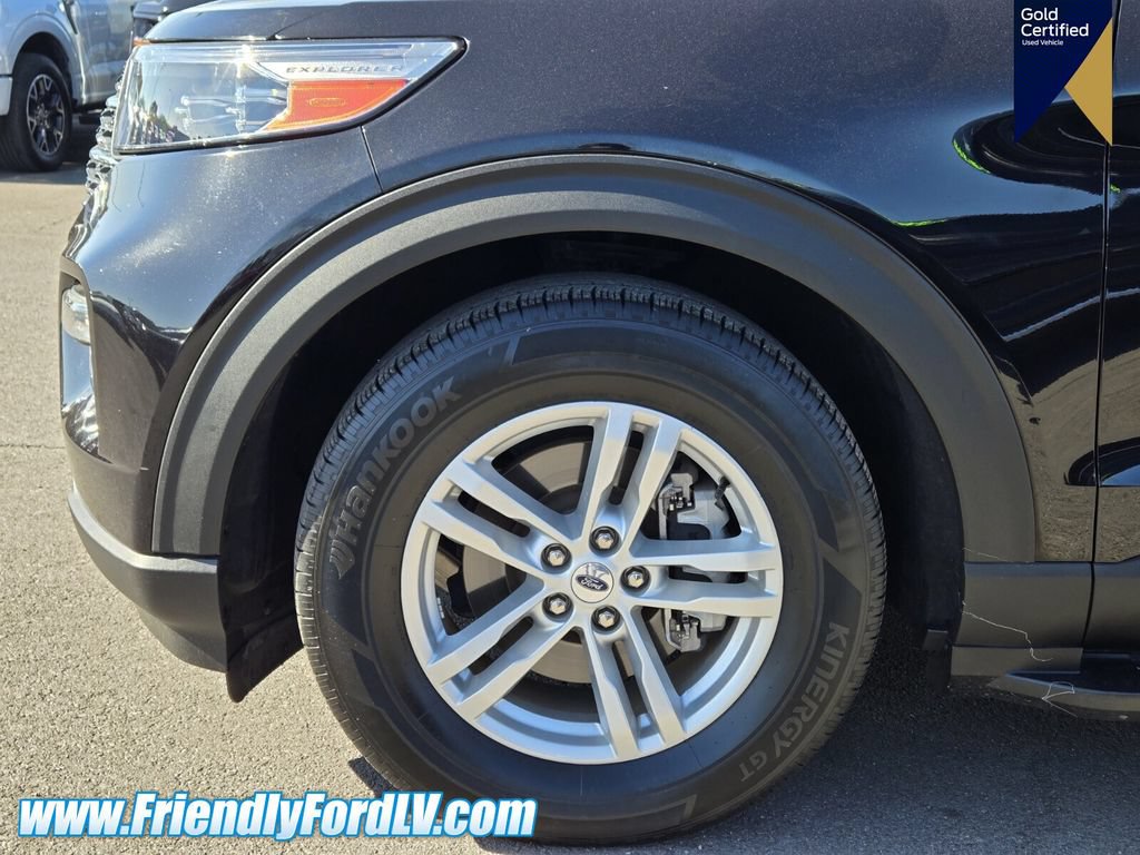 Certified 2022 Ford Explorer XLT w/ Equipment Group 202A RWD image 5