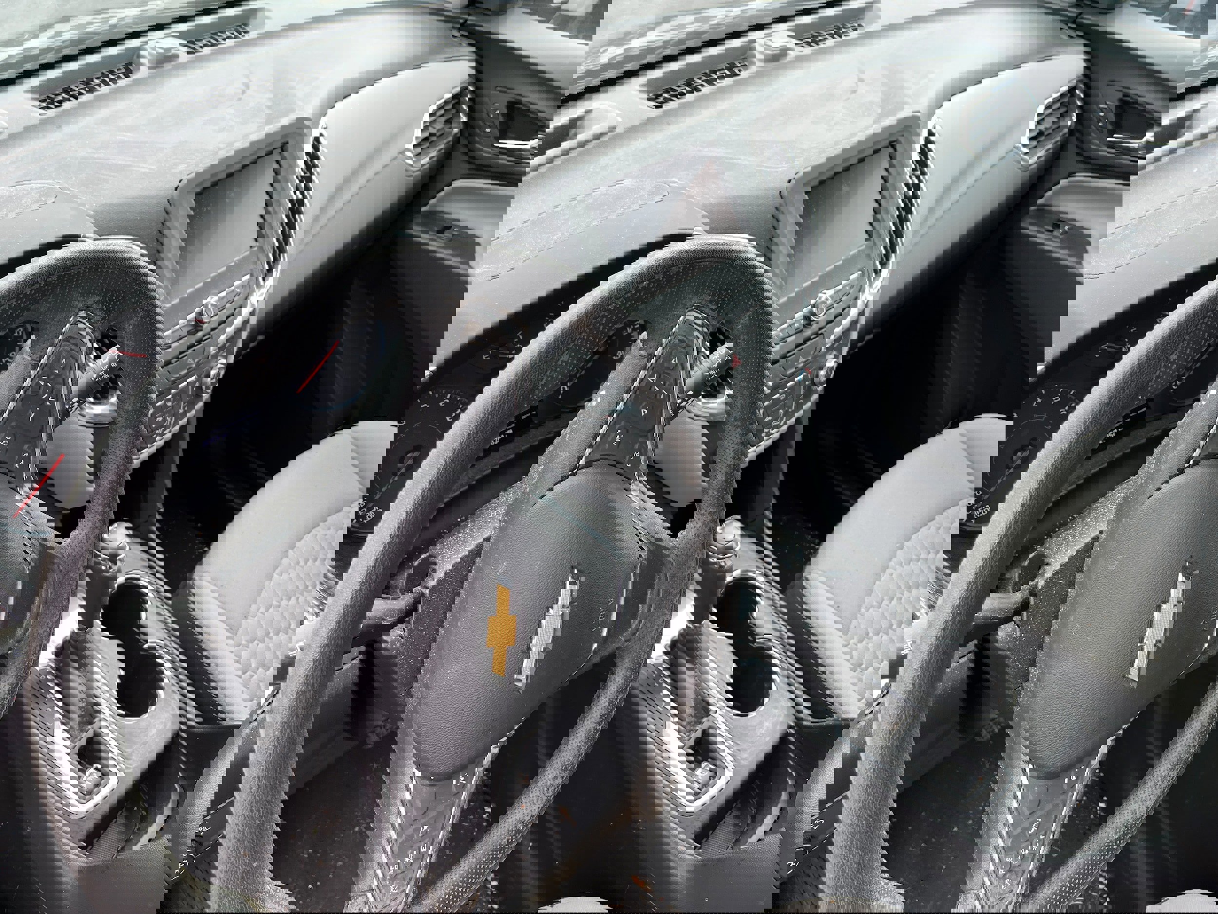 Used 2020 Chevrolet Equinox LS w/ LS Convenience Package image 8