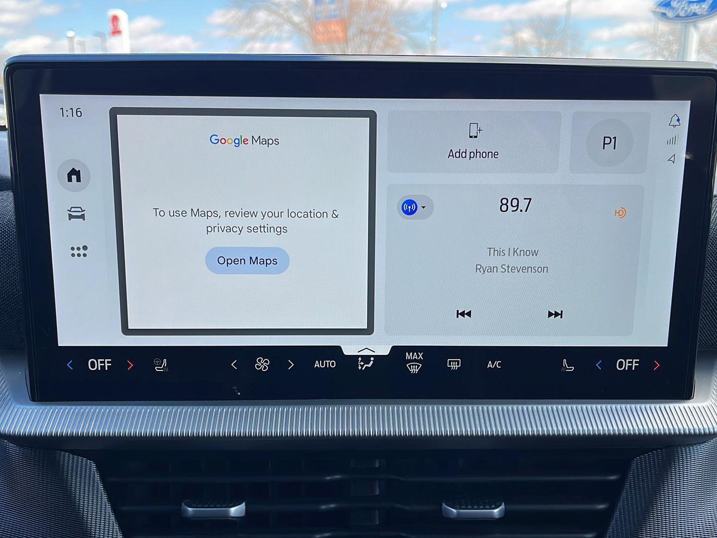 Certified 2025 Ford Explorer ST-Line w/ ST-Line Street Pack image 21