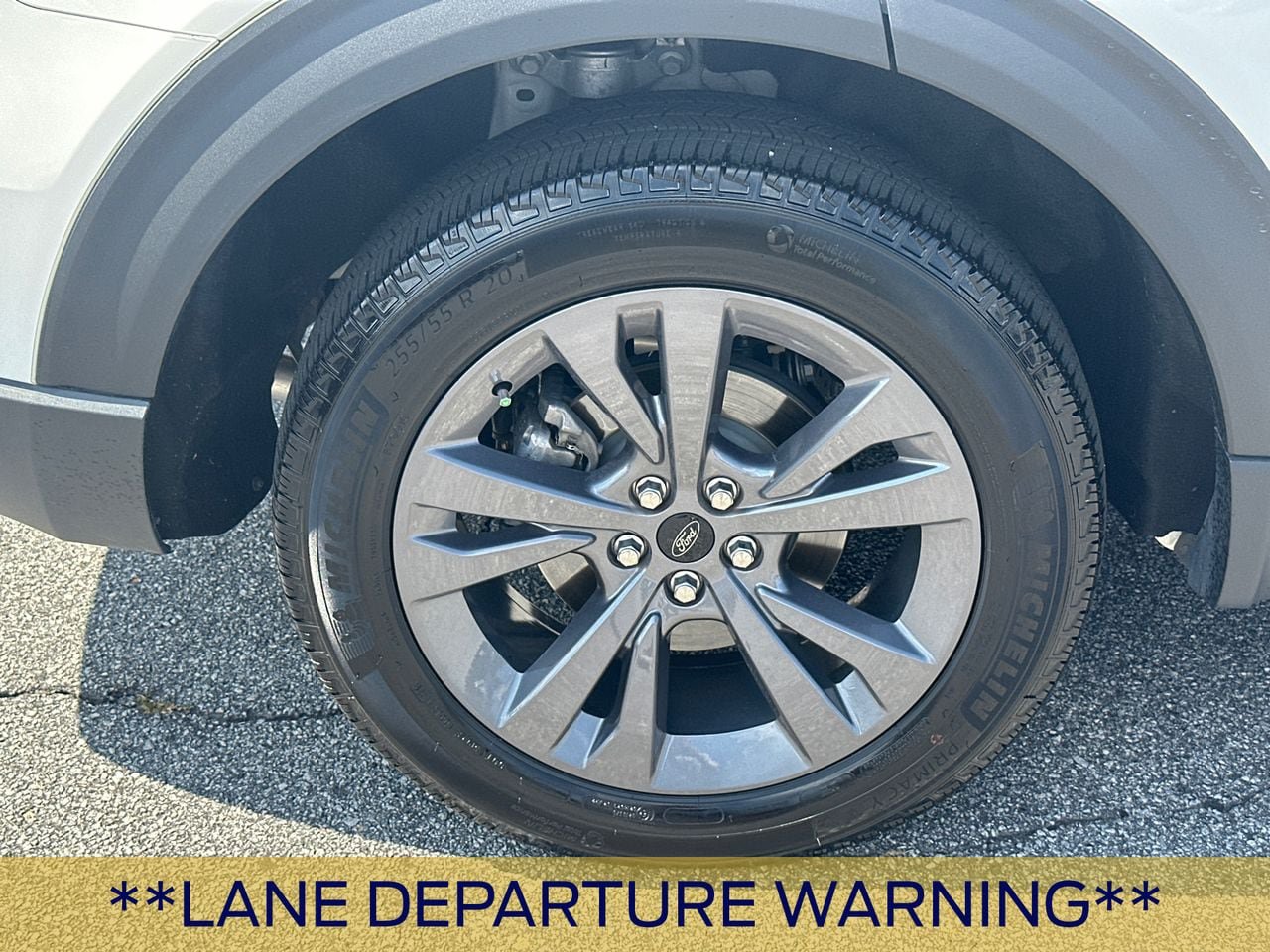 Certified 2025 Ford Explorer Active w/ Active Comfort Package AWD/4WD image 19
