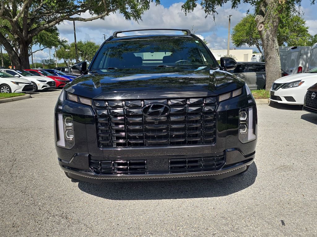 Used 2025 Hyundai Palisade Calligraphy AWD/4WD image 2