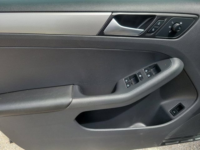 Used 2018 Volkswagen Jetta S FWD image 8