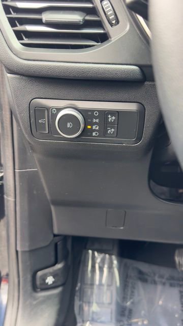 Certified 2021 Ford Escape SEL w/ Technology Package image 9