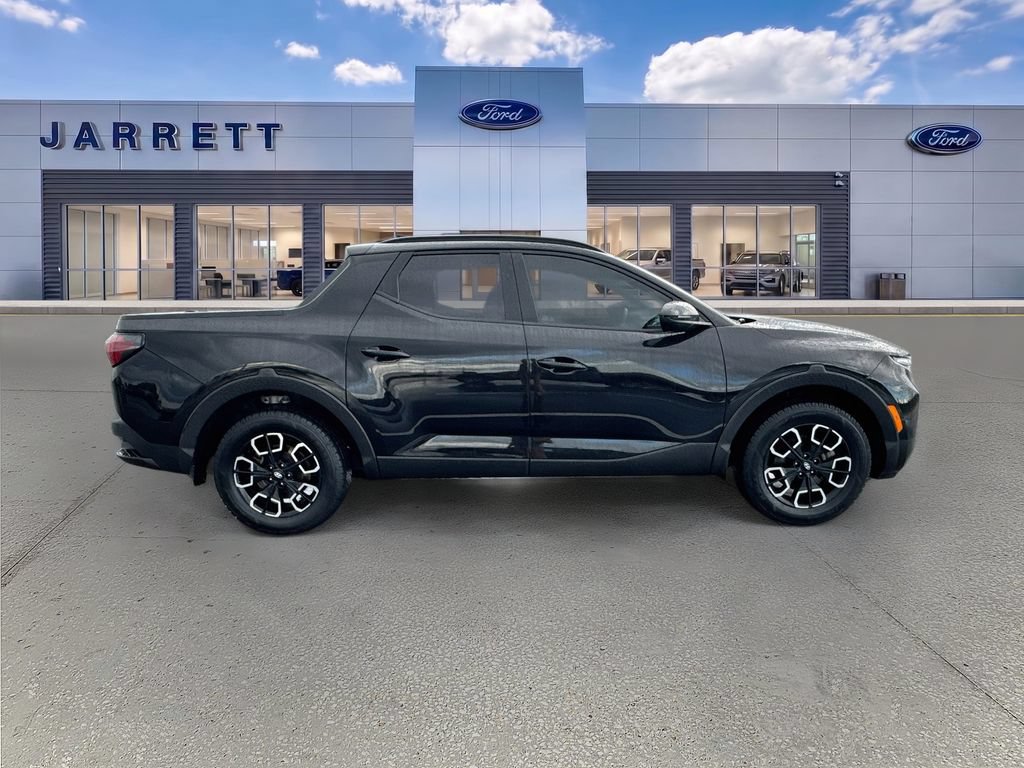 Used 2022 Hyundai Santa Cruz SEL w/ Activity Package FWD image 8