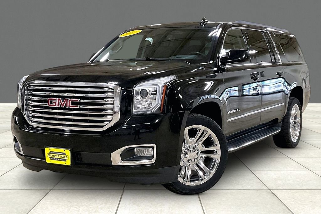 Used 2017 GMC Yukon XL SLT w/ Premium Edition AWD/4WD image 2