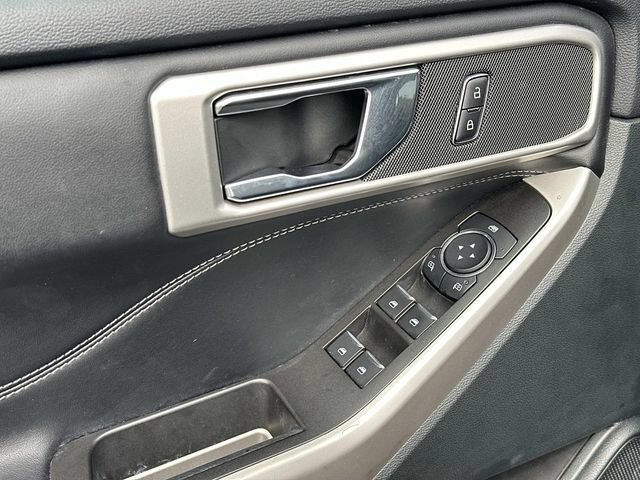 Certified 2024 Ford Explorer XLT AWD/4WD image 17