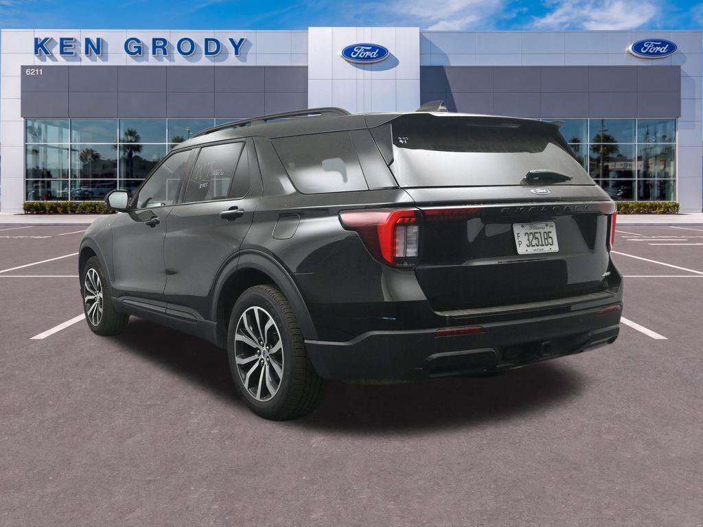Certified 2026 Ford Explorer ST-Line AWD/4WD image 8