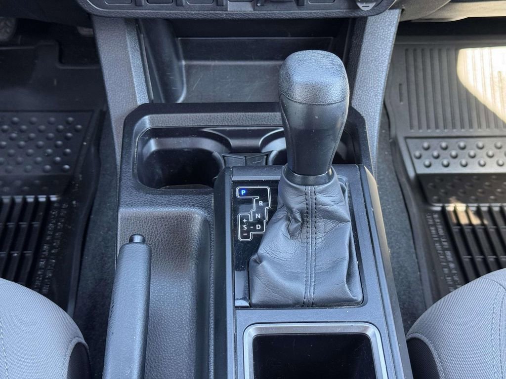 Used 2023 Toyota Tacoma SR AWD/4WD image 6
