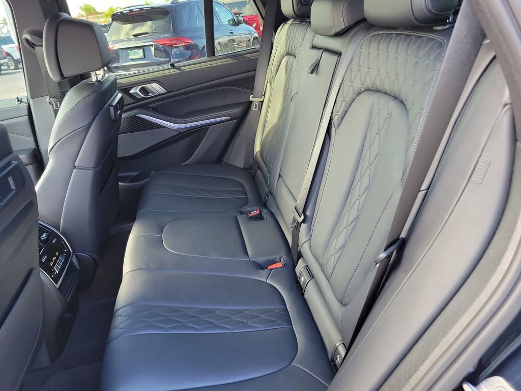Used 2021 BMW X5 M50i w/ Executive Package image 13