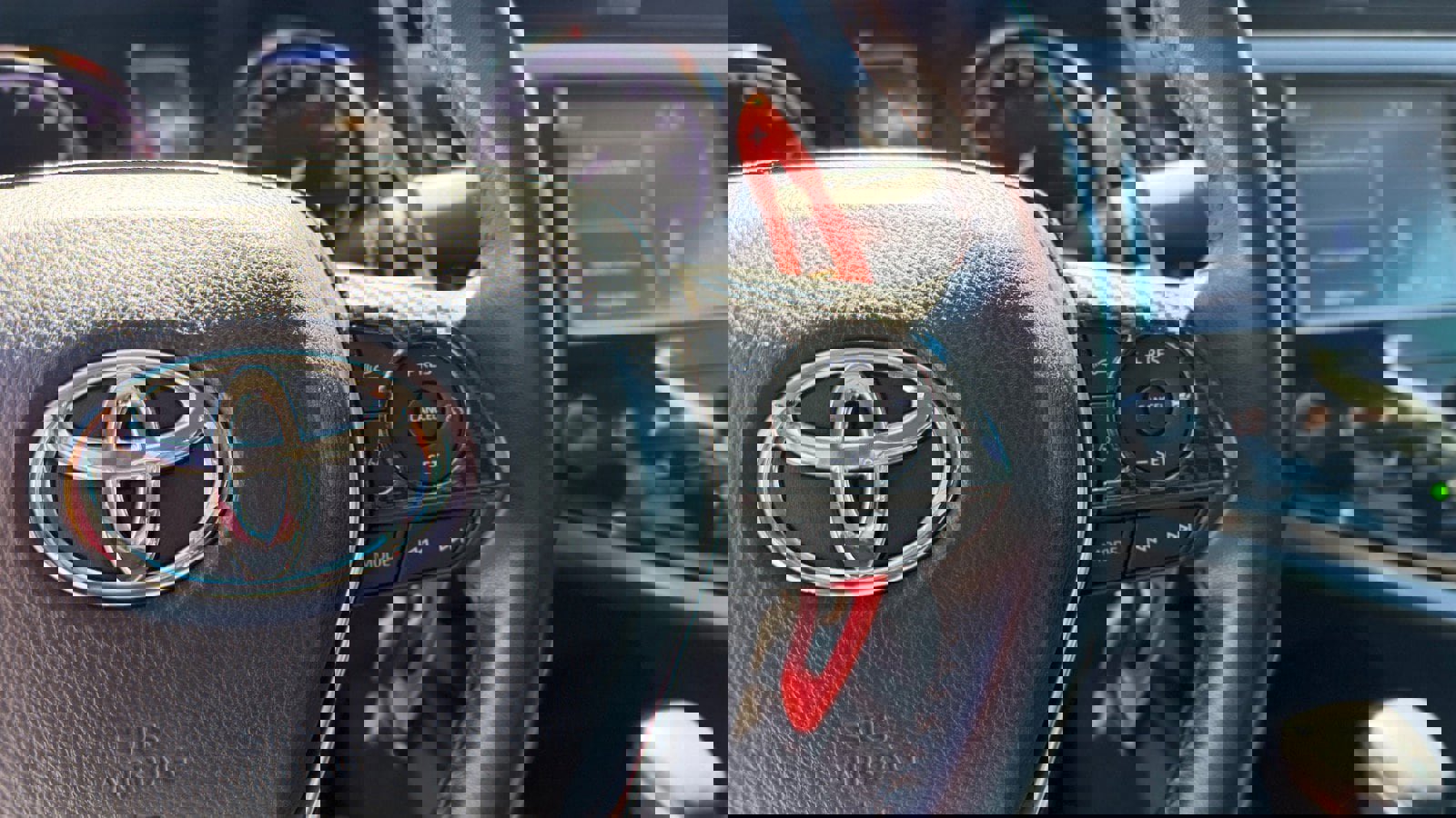 Used 2020 Toyota Camry SE FWD image 29