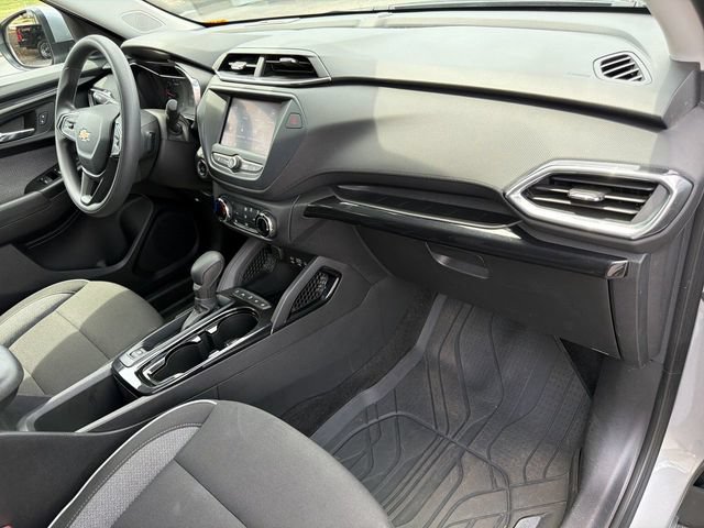 Used 2023 Chevrolet TrailBlazer LT FWD image 27