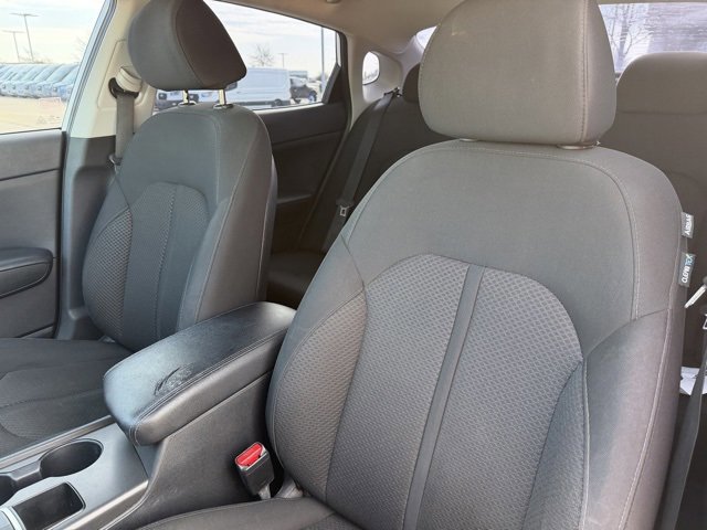 Used 2018 Kia Optima LX w/ 17" Alloy Wheels Package image 10