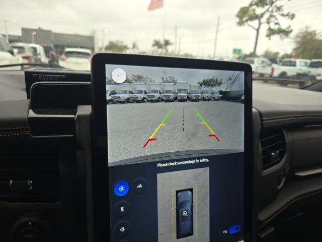 Certified 2024 Ford Expedition Platinum image 15