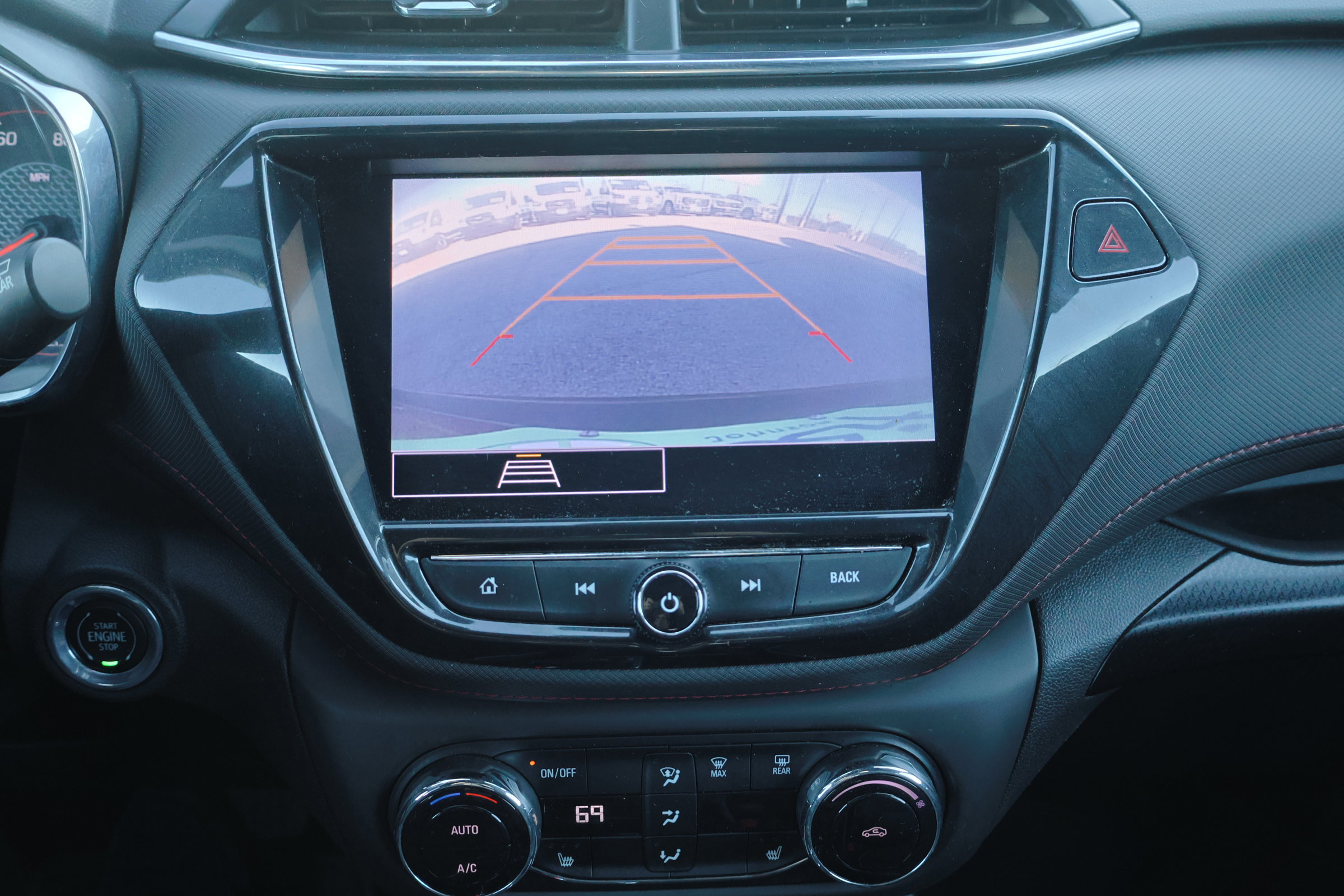 Used 2022 Chevrolet TrailBlazer RS w/ Sun and Liftgate Package image 36