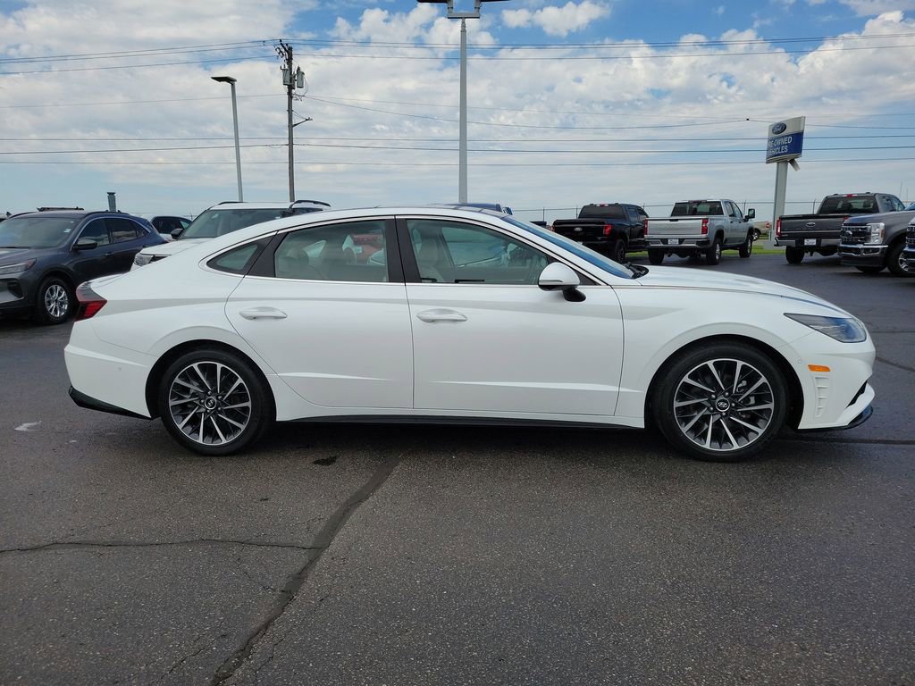 Used 2022 Hyundai Sonata Limited FWD image 3