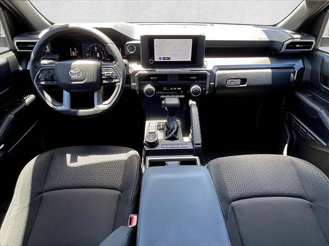 Used 2025 Toyota 4Runner SR5 AWD/4WD image 16