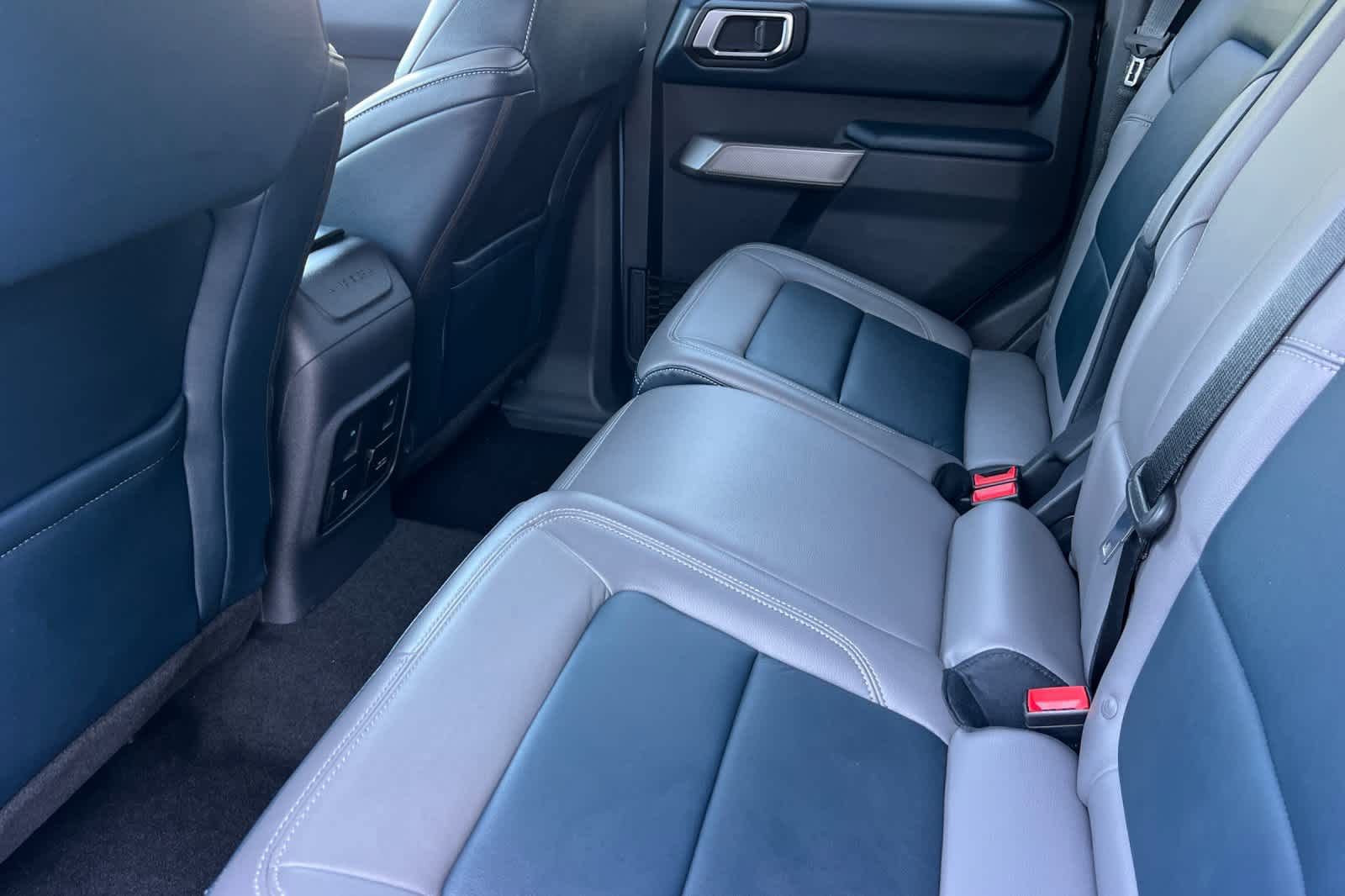 Certified 2021 Ford Bronco First Edition AWD/4WD image 4