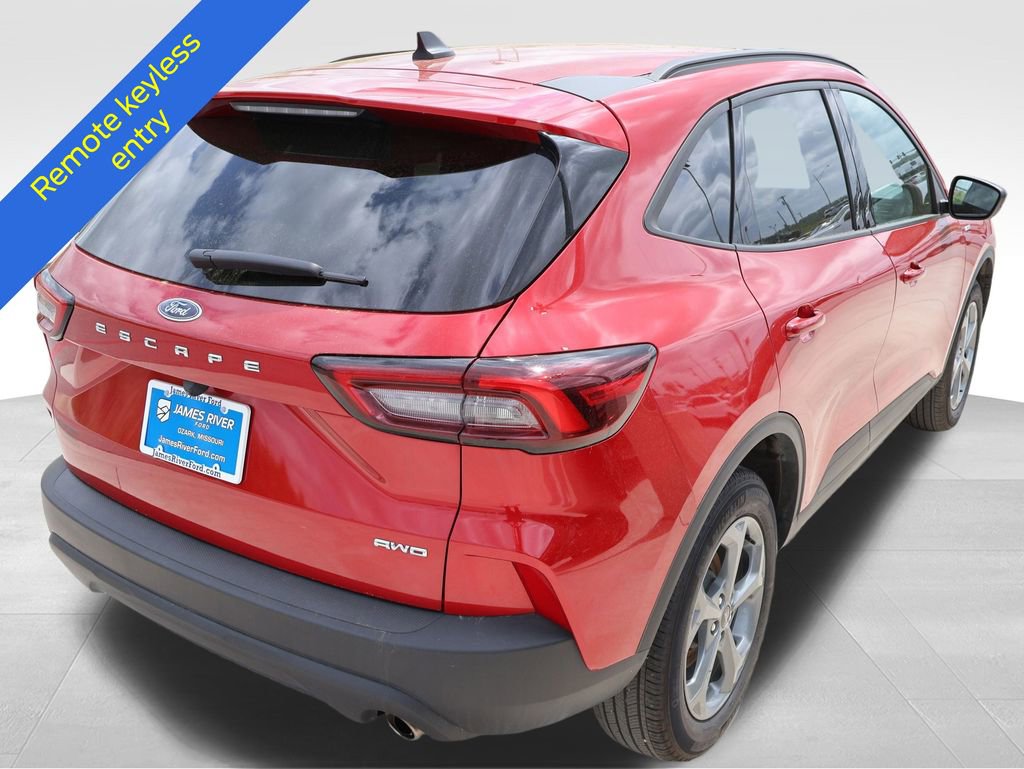 Certified 2025 Ford Escape ST-Line AWD/4WD image 6