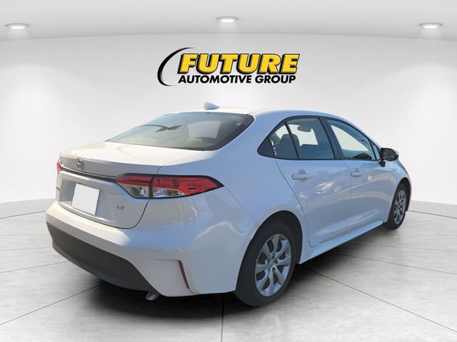 Used 2024 Toyota Corolla LE FWD image 3