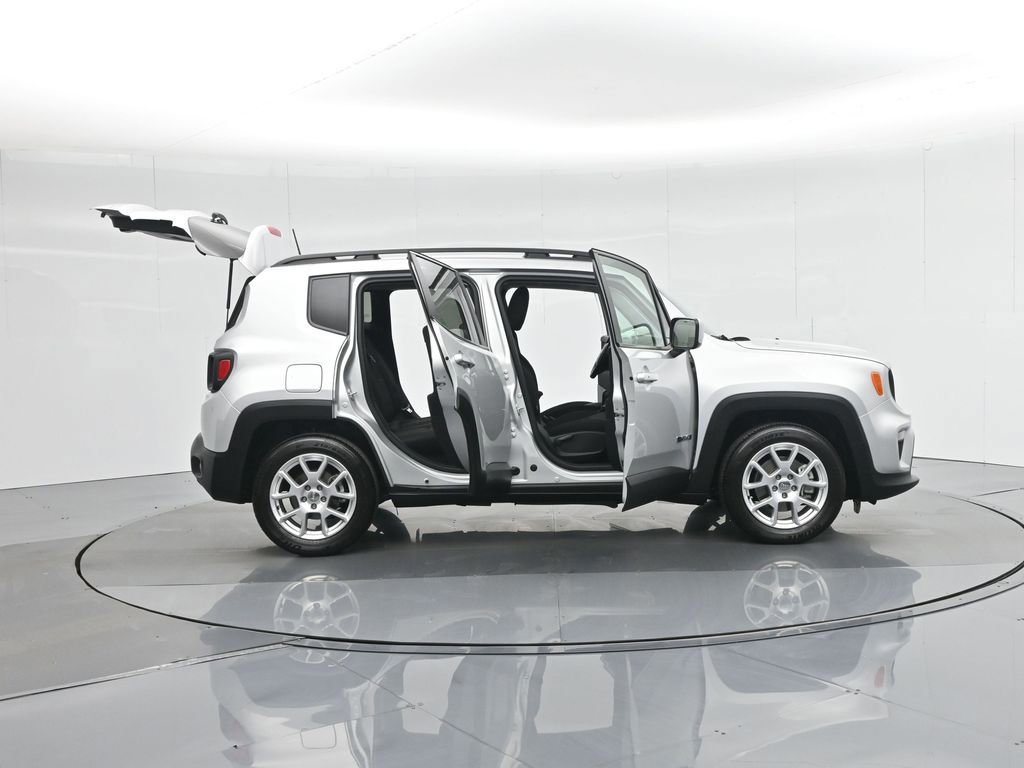 Used 2019 Jeep Renegade Latitude image 34