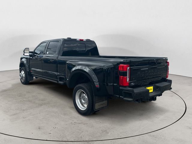 Certified 2025 Ford F450 Platinum w/ FX4 Off-Road Package AWD/4WD image 3