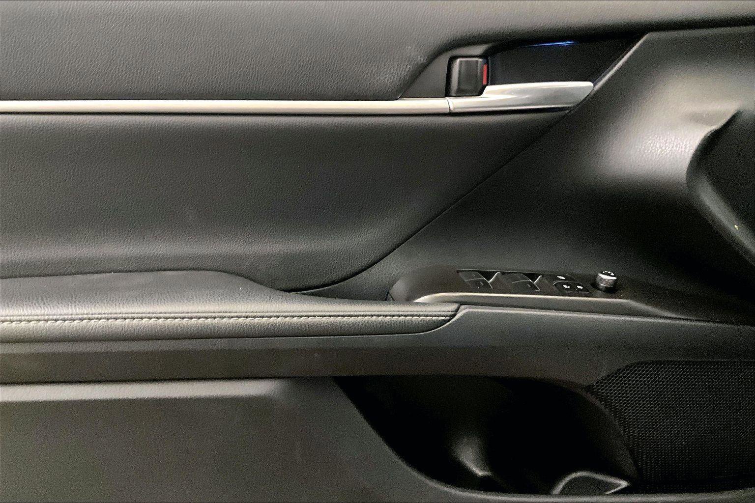 Used 2023 Toyota Camry XSE image 22