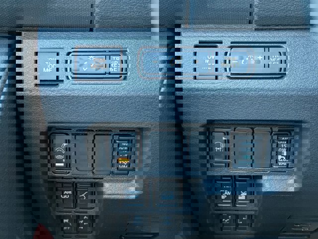 Used 2023 Nissan Frontier PRO-4X w/ Pro-4X Premium Package image 19