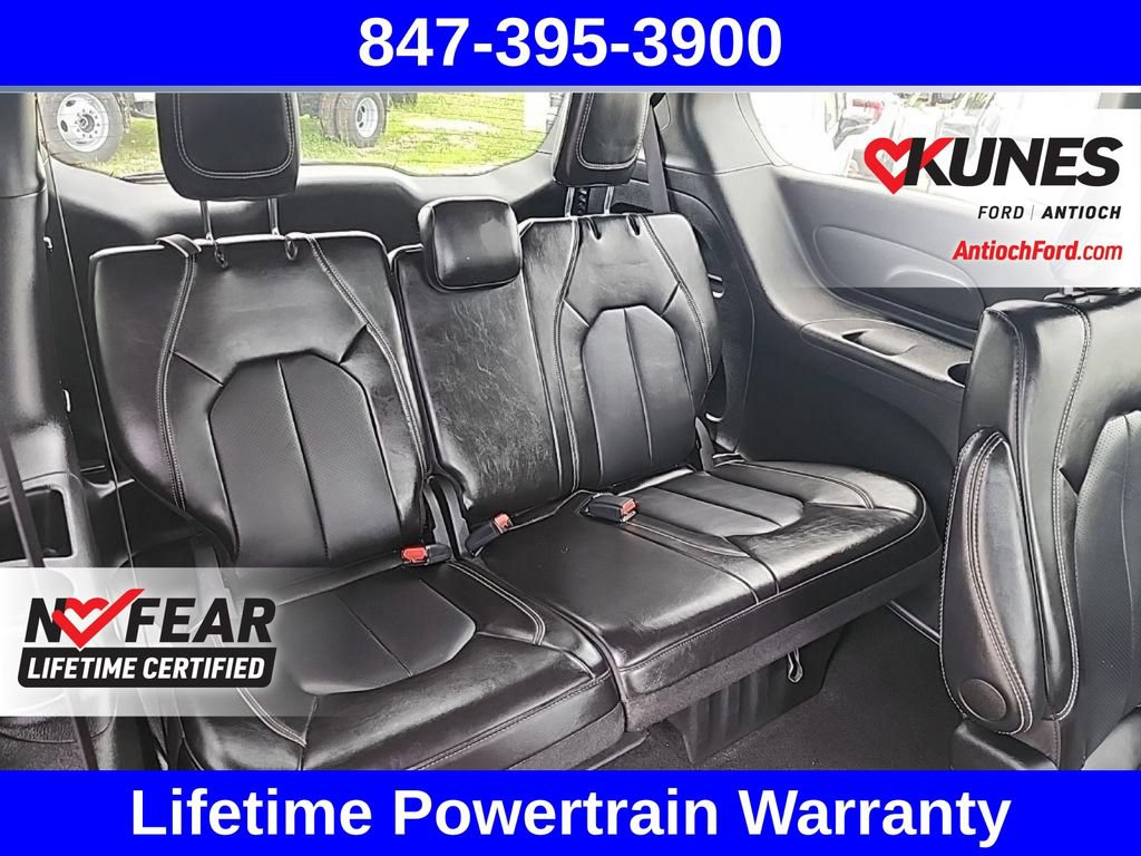 Used 2025 Chrysler Pacifica Select FWD image 50