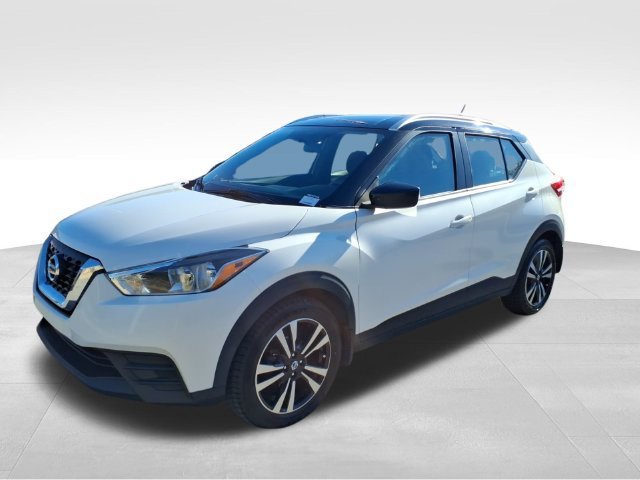 Used 2018 Nissan Kicks SV FWD image 2