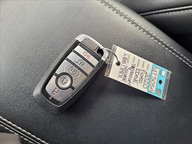 Certified 2020 Ford Edge Titanium image 18