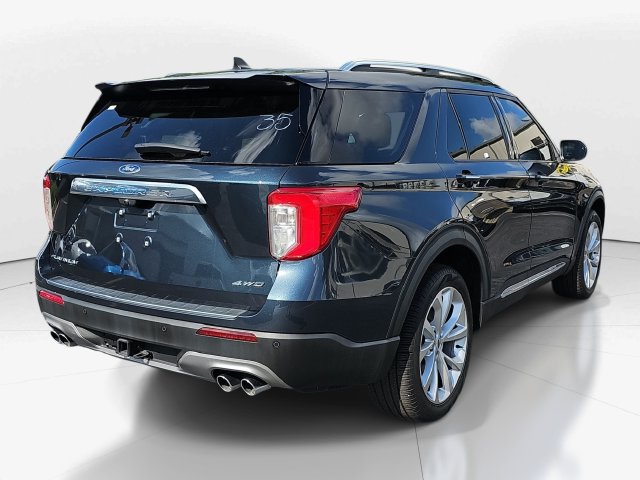 Certified 2024 Ford Explorer Platinum w/ Technology Package AWD/4WD image 3