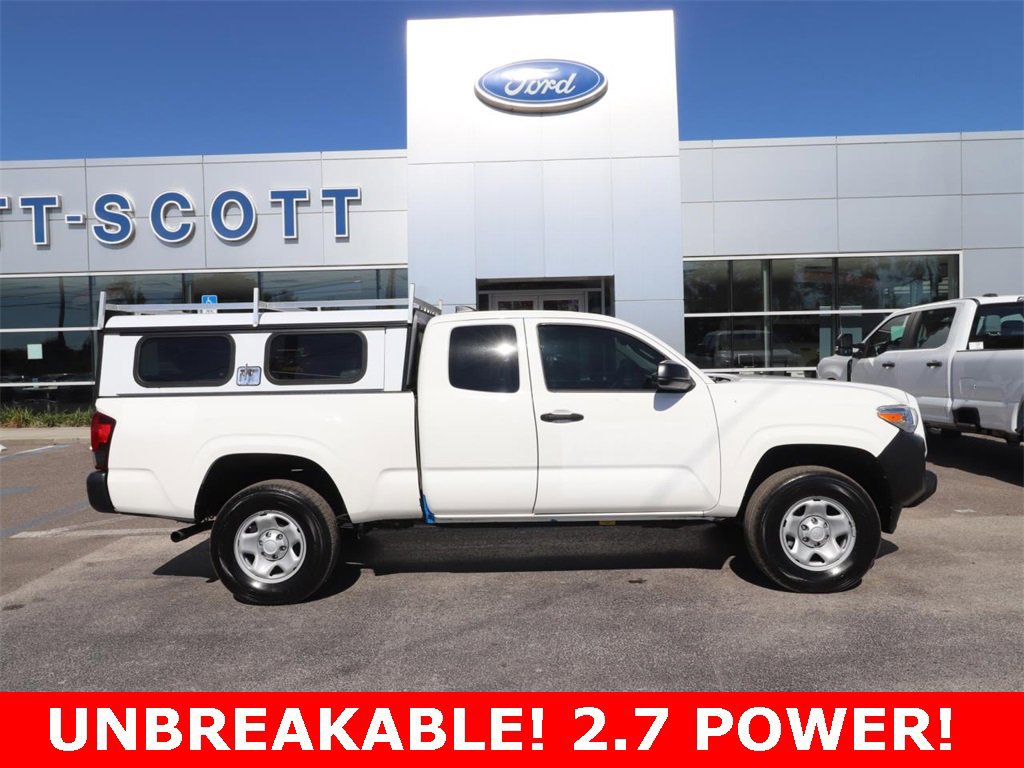 Used 2021 Toyota Tacoma SR image 9