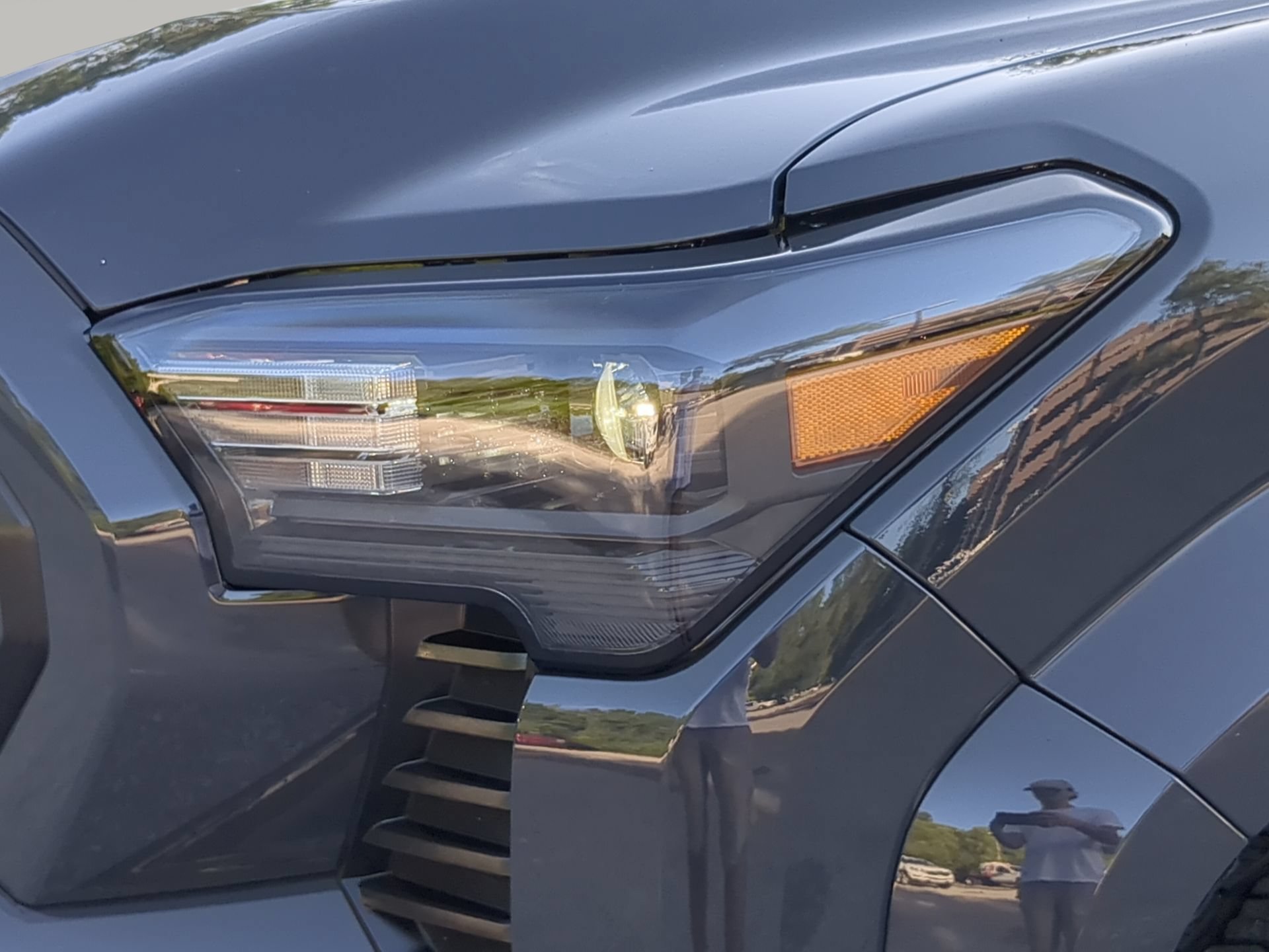 Used 2025 Toyota Tacoma SR5 AWD/4WD image 44