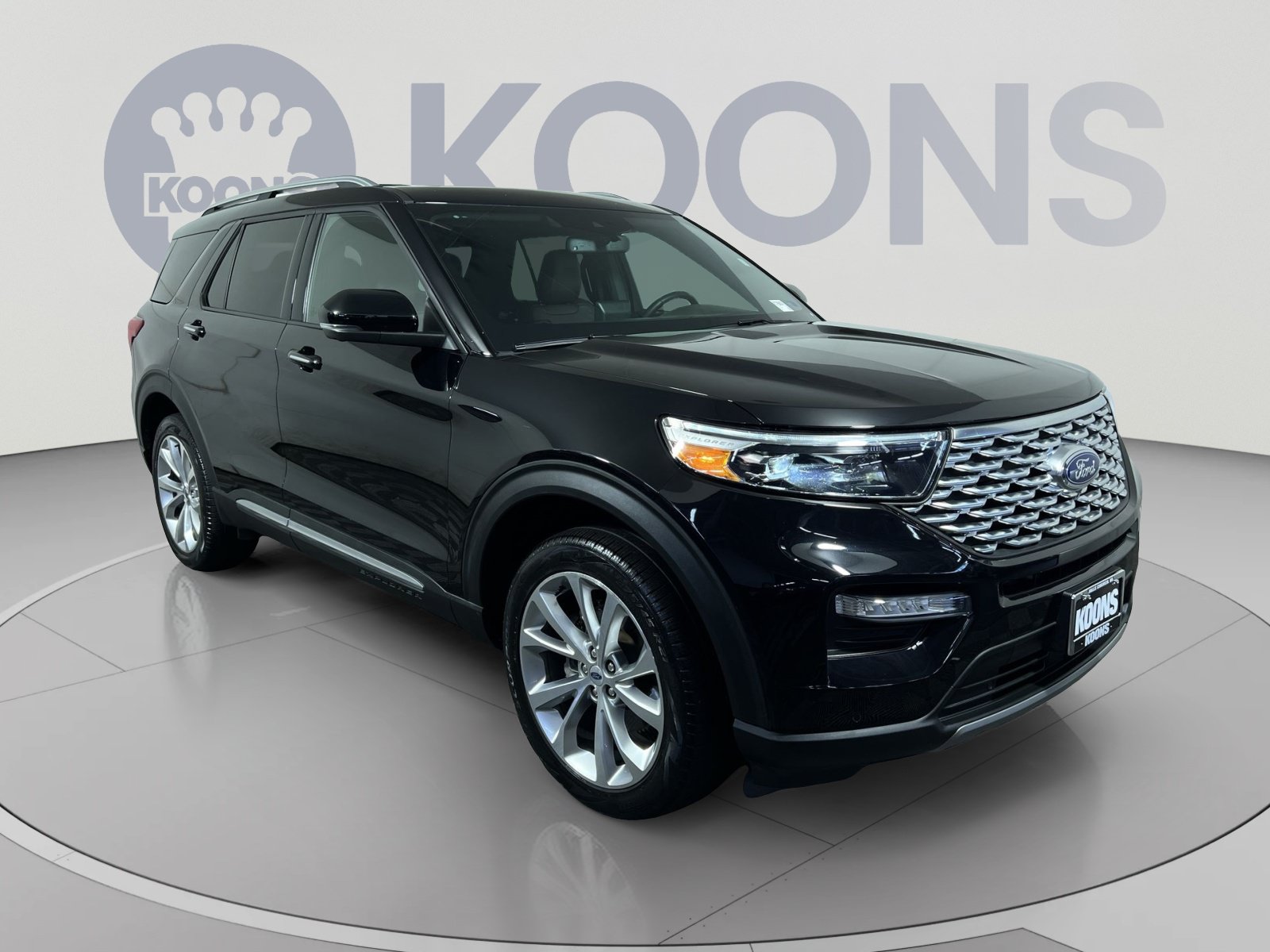 Certified 2023 Ford Explorer Platinum w/ Technology Package AWD/4WD image 8