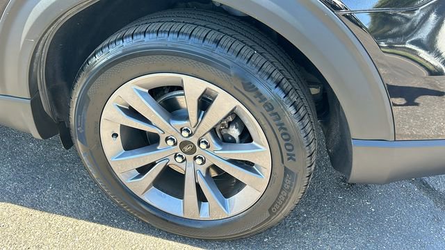 Certified 2022 Ford Explorer XLT w/ Equipment Group 202A image 6