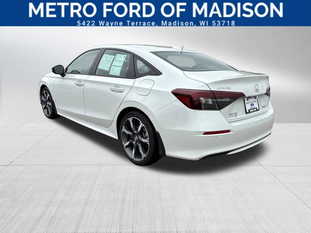 Used 2025 Honda Civic Sport Touring image 3
