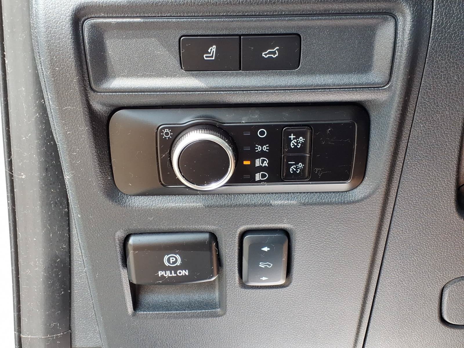 Certified 2024 Ford Expedition XLT AWD/4WD image 18