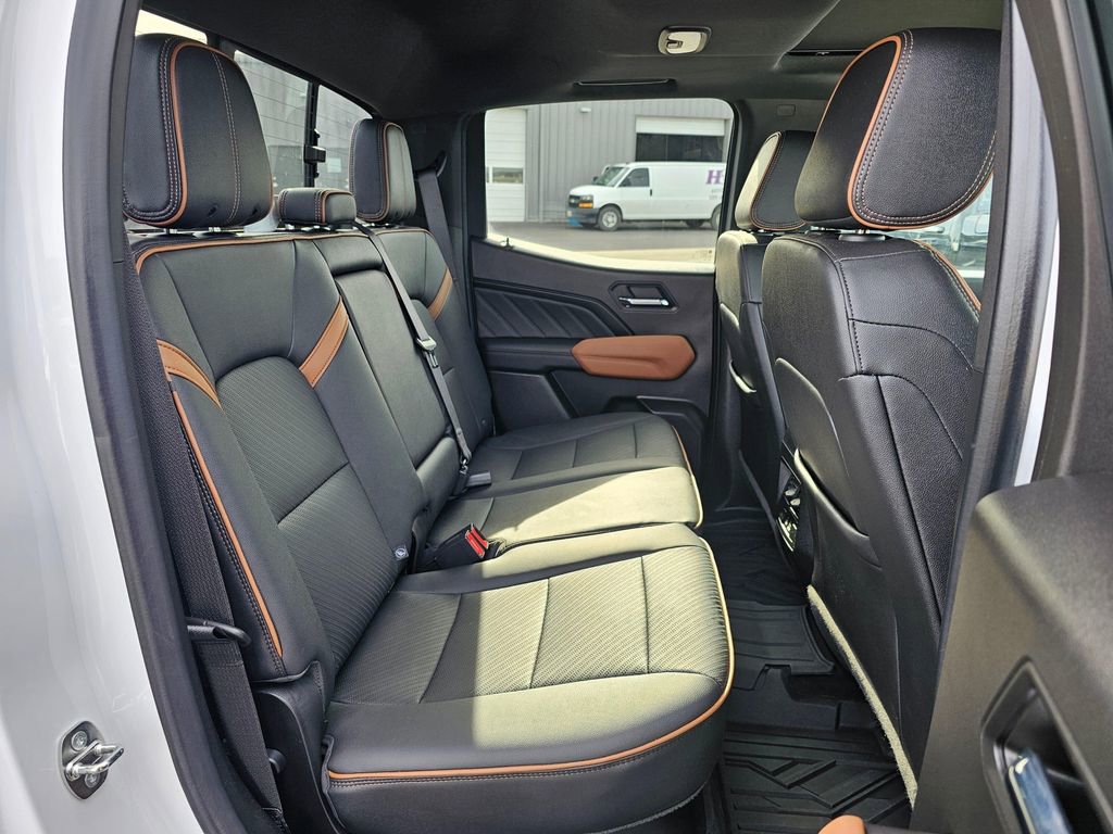 Used 2023 GMC Canyon AT4 w/ AT4 Premium Package image 13