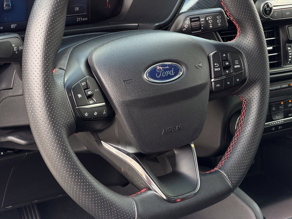 Certified 2025 Ford Escape ST-Line FWD image 17