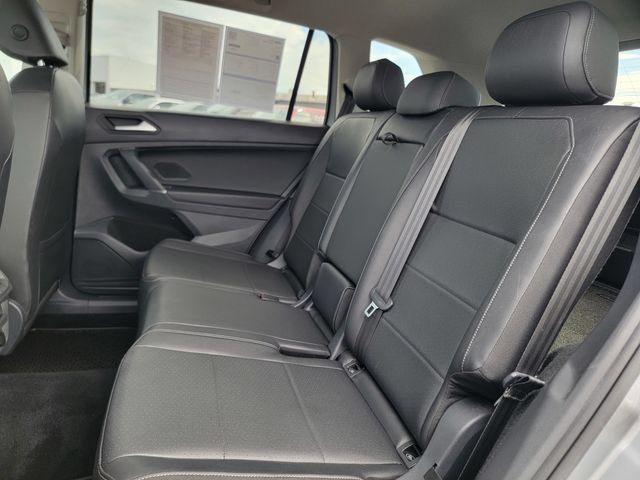 Used 2020 Volkswagen Tiguan SE AWD/4WD image 20