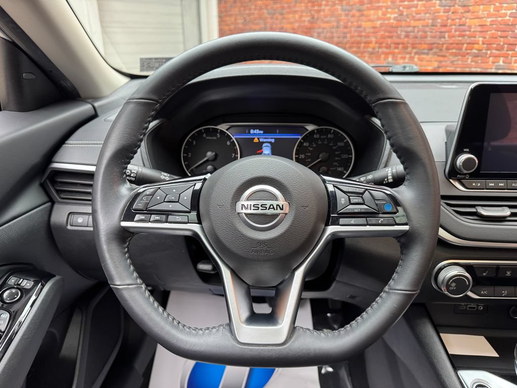 Used 2022 Nissan Altima 2.5 SV w/ SV Premium Package AWD/4WD image 15